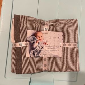 NWT Boll & Branch herringbone baby blanket